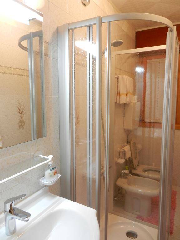 Apartament Casa Elda Isolaccia Pokój zdjęcie