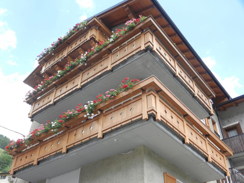 Apartament Casa Elda Isolaccia Zewnętrze zdjęcie